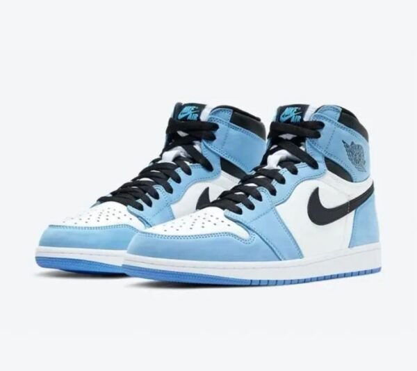 Air Jordan Retro High OG UNC