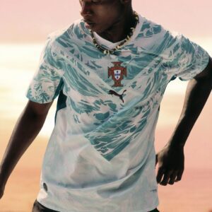 maillot extérieur du Portugal conçu par PUMA pour la Coupe du Monde 2026.