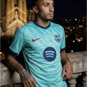 troisième maillot du FC Barcelone pour la saison 2026-2027.